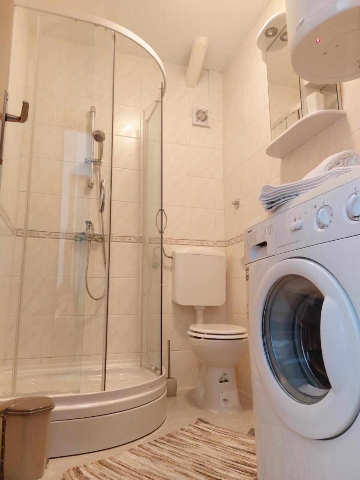 Apartman Rejna SJJ Buitenkant foto