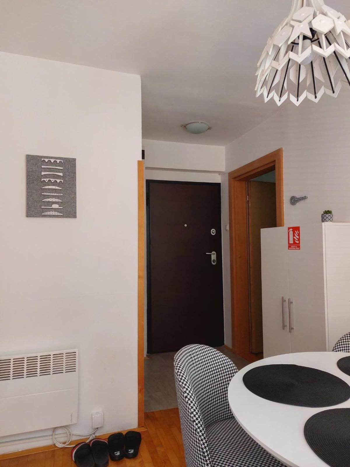 Apartman Rejna SJJ Buitenkant foto