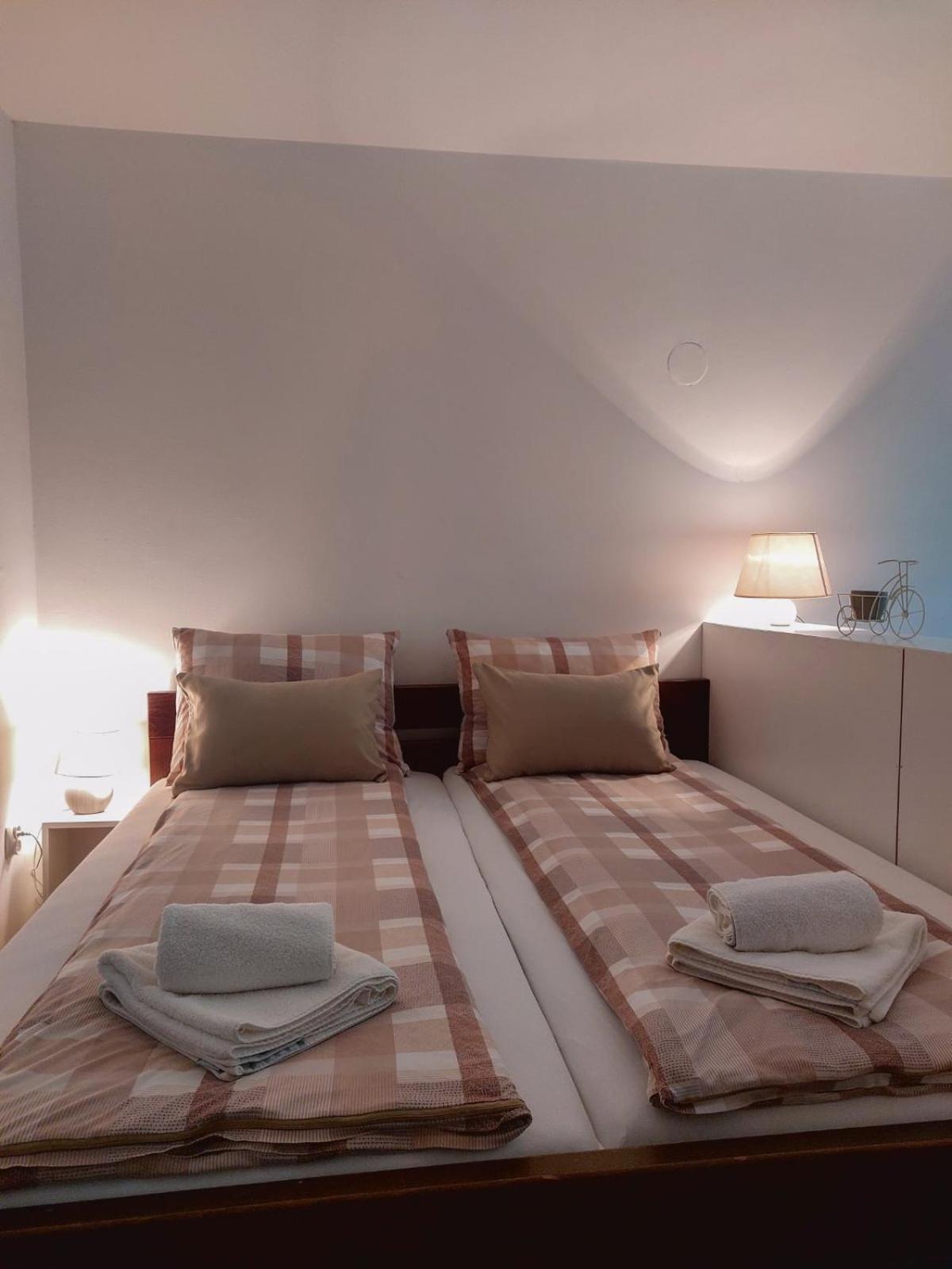 Apartman Rejna SJJ Buitenkant foto